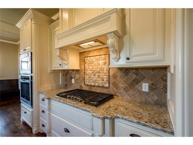 Building Photo - NEWER HOME  FOR LEASE IN EDMOND