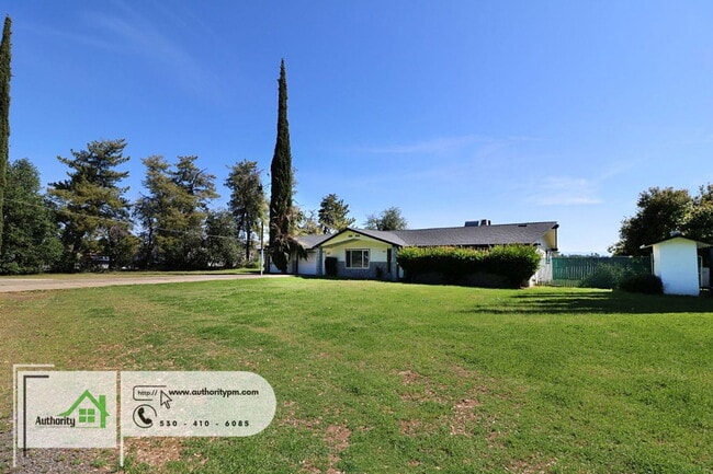 Building Photo - 8759 Airport Rd