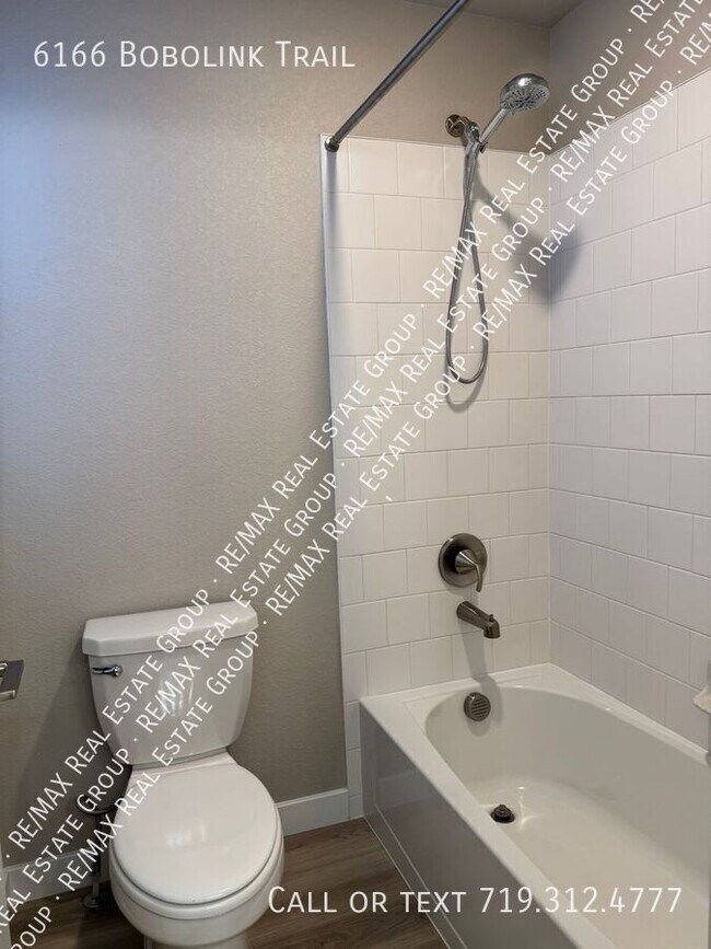 Building Photo - 6166 Bobolink Trl