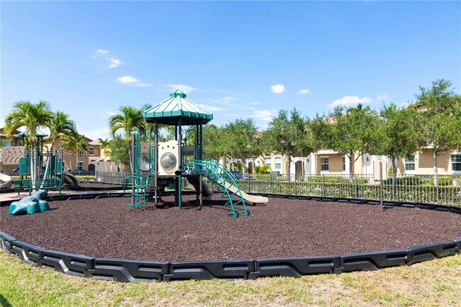 Building Photo - 1510 SW 147th Ter