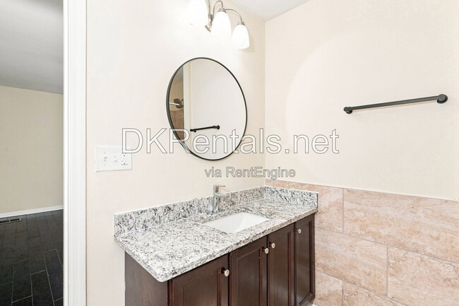 Building Photo - 2494 Glenrock Dr