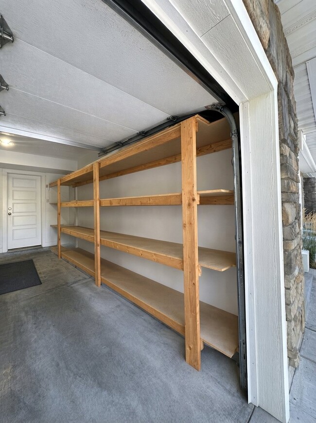 Building Photo - 240 W 1030 S