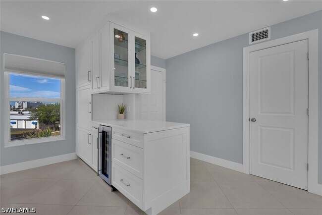 Building Photo - 991 N Barfield Dr