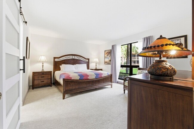 Building Photo - 137 Brackenwood Rd