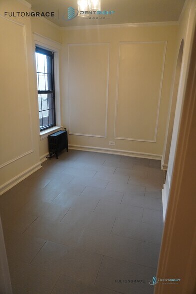 Building Photo - 426 W Briar Pl