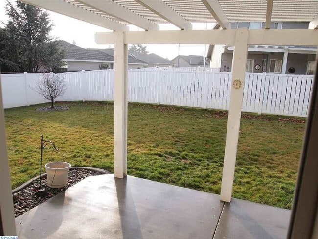 Building Photo - Canyon Lakes Home for Rent