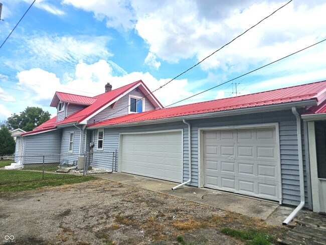 Primary Photo - 2530 Lincoln St