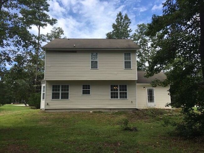 Building Photo - Beautiful two story home 3BR in Stoney Cre...