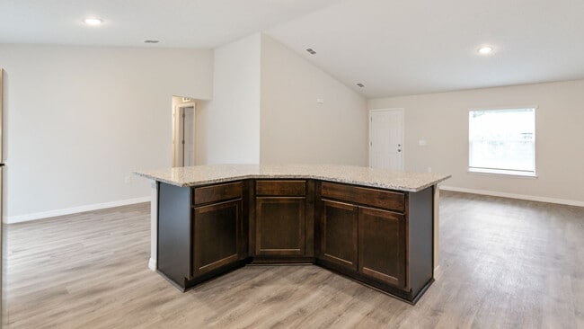 Building Photo - 35 Birchwood Dr