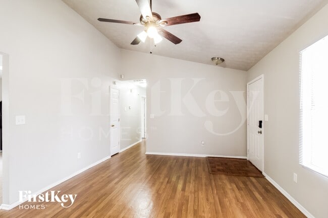 Building Photo - 6450 Peppermill Ln