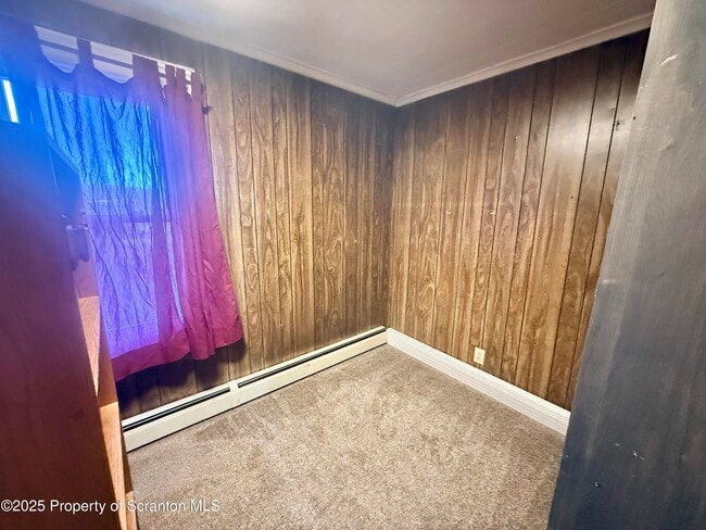 Building Photo - 420 Genet St