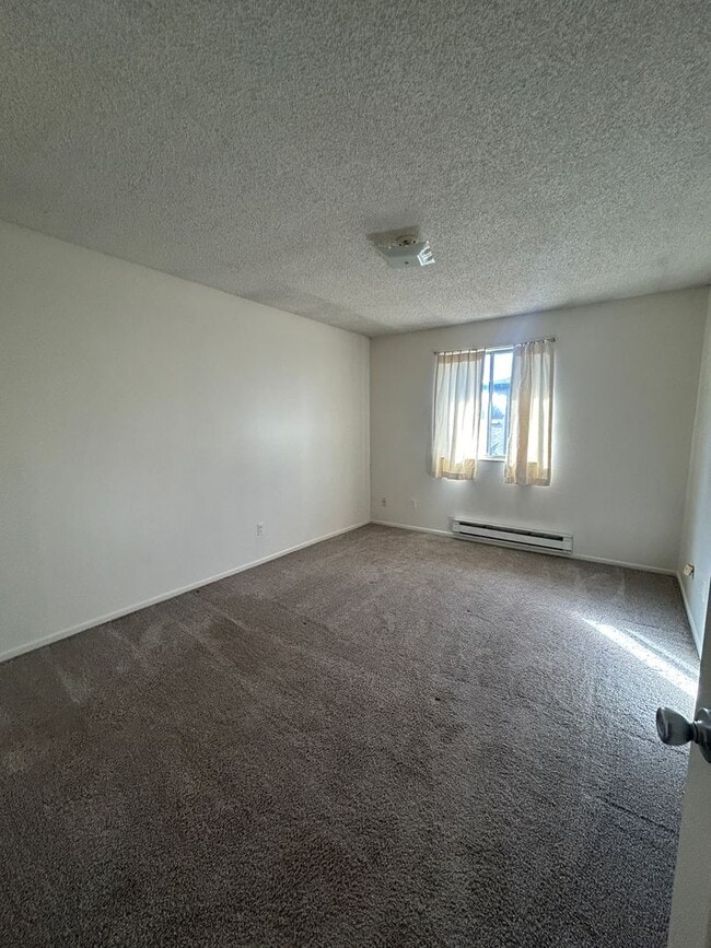 Building Photo - Two Bedroom Condo With One Car Garage Available For Rent In Longmont