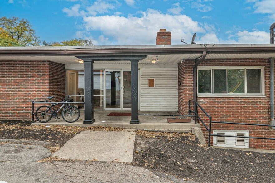 Building Photo - 2308 Wayne Avenue Dayton 45420