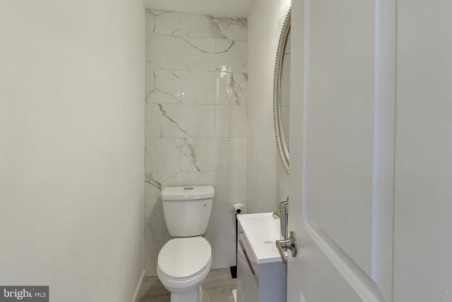 Building Photo - 18948 Quail Valley Blvd