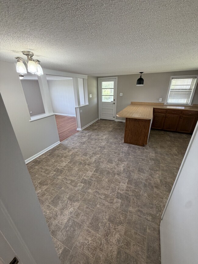 Building Photo - 2161 NC-55