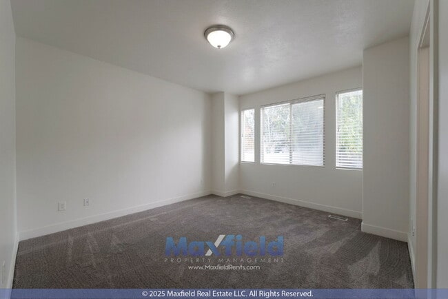Building Photo - NEW CARPET - 6BD 4BTH 2GAR - Home in Lehi - 6 Month Lease available