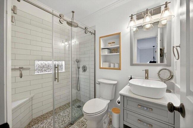 Building Photo - 5409 Dwight Dr