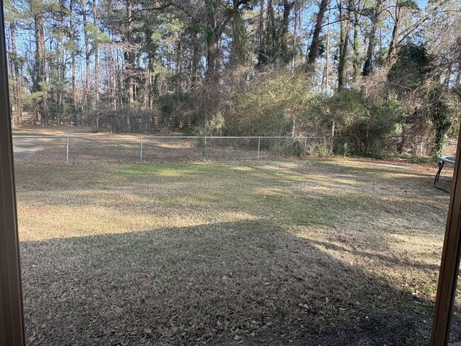 Building Photo - 131 Cole Dr