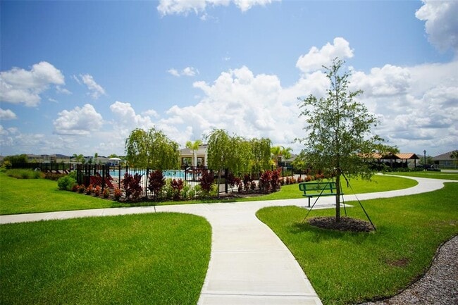 Building Photo - 538 Noble Ave