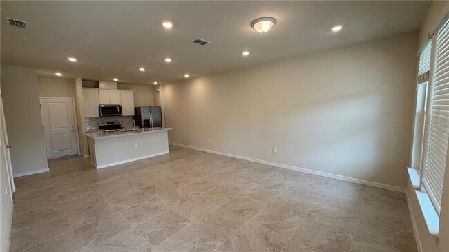 Building Photo - 2133 Southbury Dr
