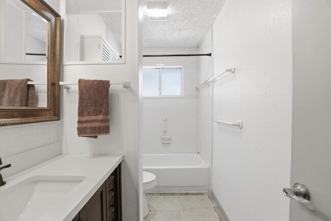 Building Photo - 6315 Forest Village