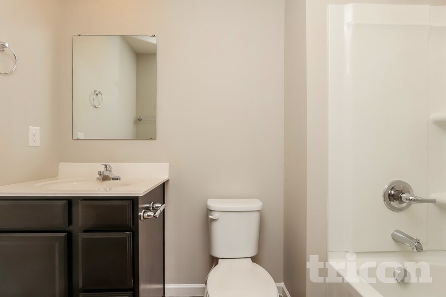 Building Photo - 2013 Westchester Dr