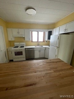 Building Photo - 157 Springville Ave