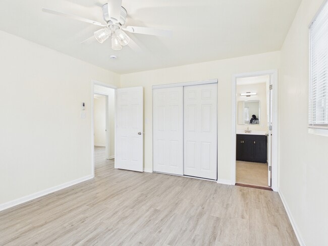 Building Photo - 209 Todd St