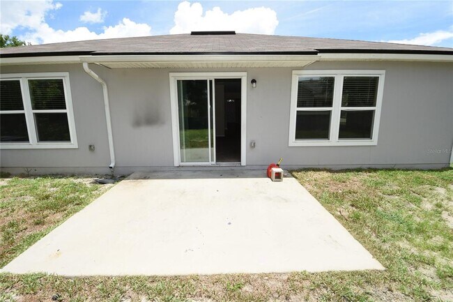 Building Photo - 14 Pine Cottage Ln