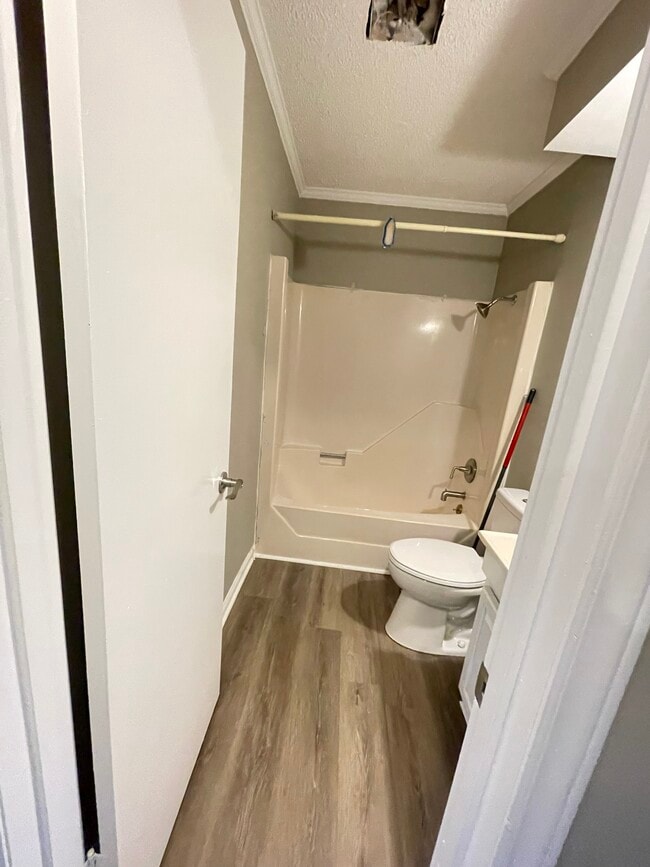 Building Photo - 112 Sycamore Rd