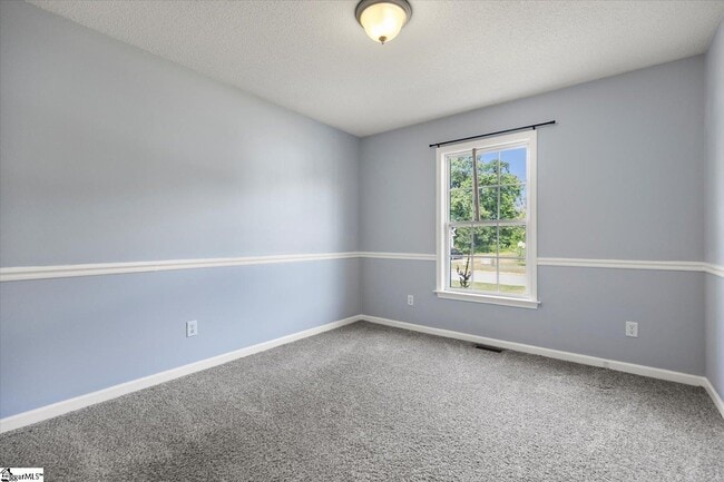 Building Photo - 602 Delward Way