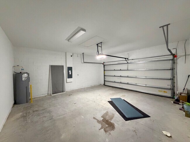 Building Photo - 9136 Cape Cod Rd