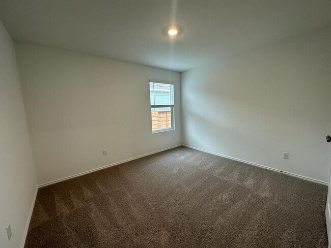 Building Photo - 346 Carmello