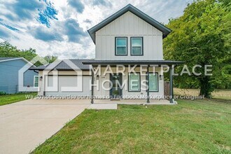 Building Photo - 1208 Edgar St