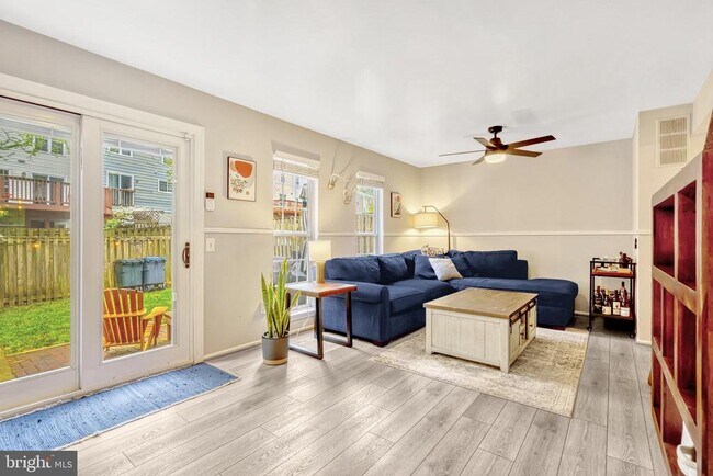 Building Photo - 10431 Todman Landing Ct