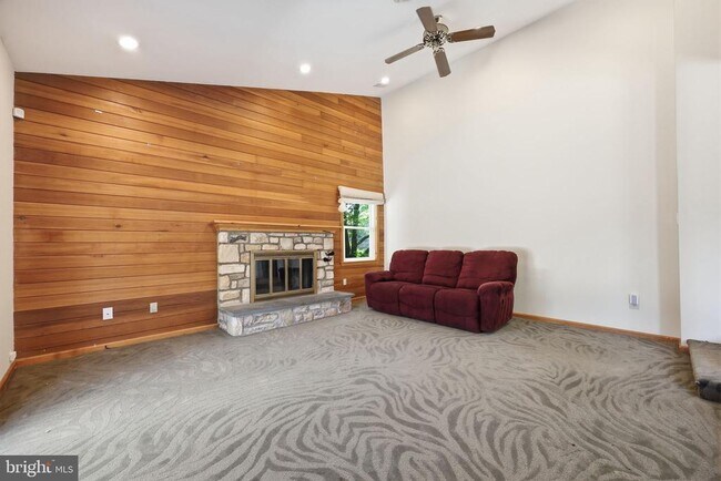 Building Photo - 1272 Knox Dr