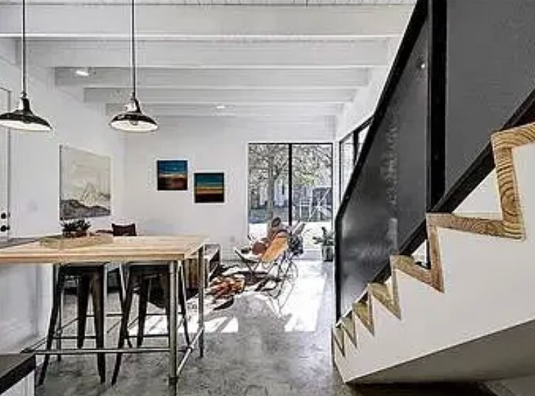 Building Photo - 1006 Cardinal Ln