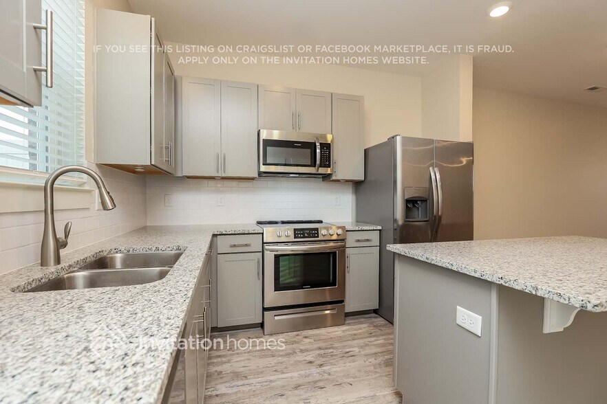Building Photo - 4231 Gandalf Ln