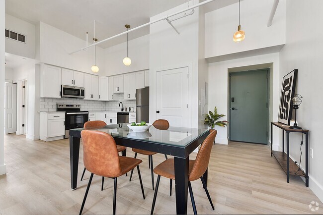 Building Photo - The Benedict