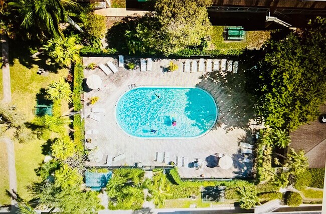 Building Photo - 5150 NE 6th Ave