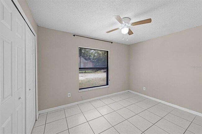 Building Photo - 2530 Kamnic Ct