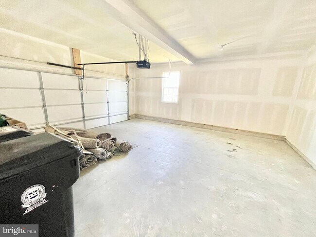 Building Photo - 253 S Marshview Terrace