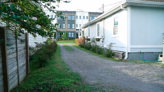 Building Photo - 114 Lucile St