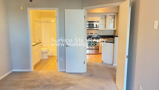 Building Photo - 3633 N 3rd Ave