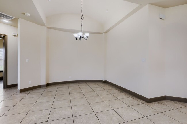 Building Photo - 5923 Dewdrop Ln