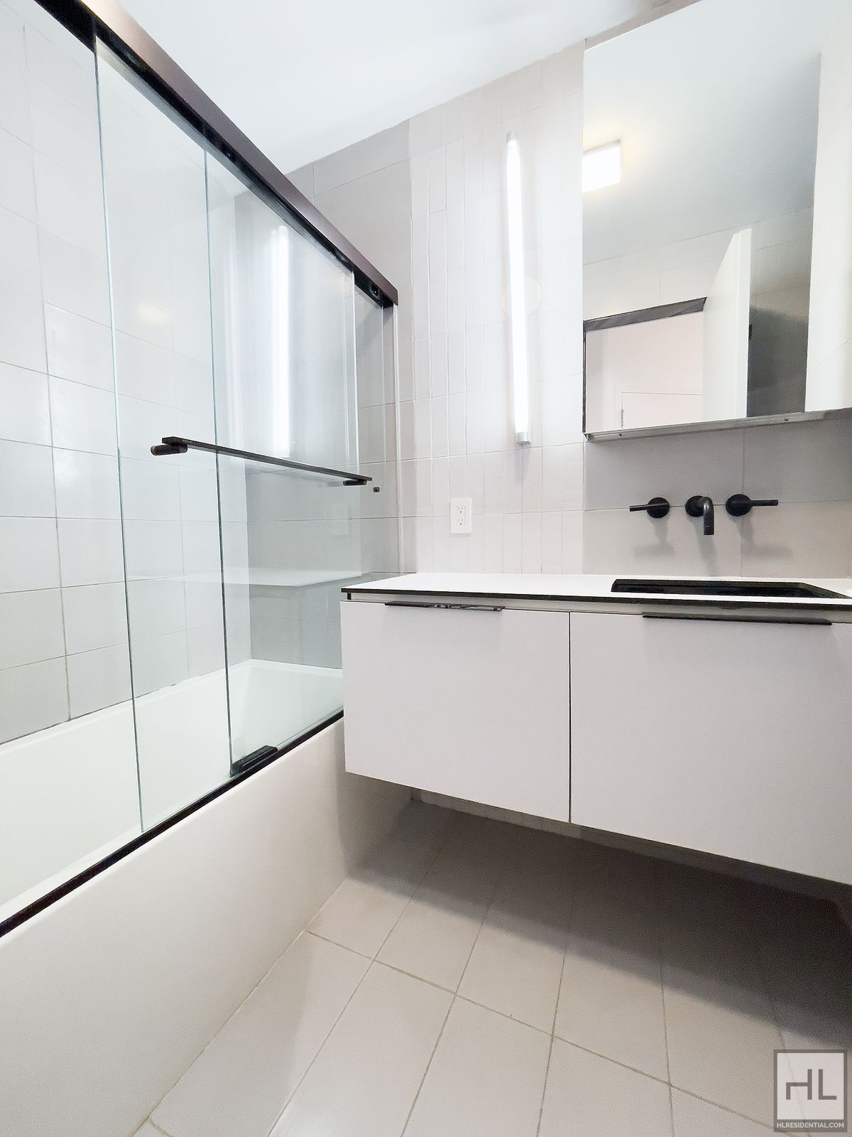 Building Photo - Carroll Gardens 3-Bed 1 Bath