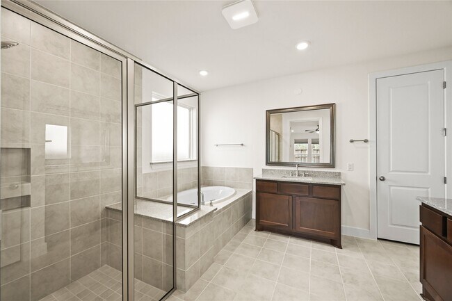 Building Photo - 4906 Sabine Terrace Dr