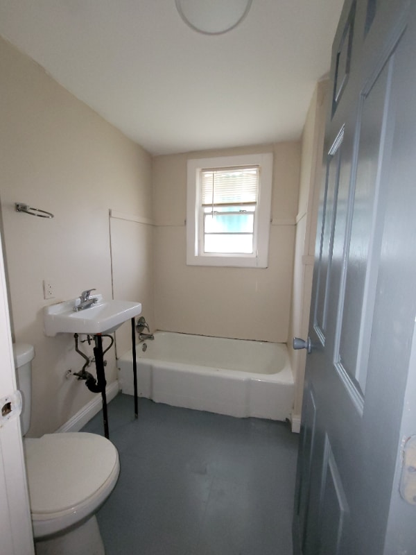 Building Photo - 1107 Odeon St