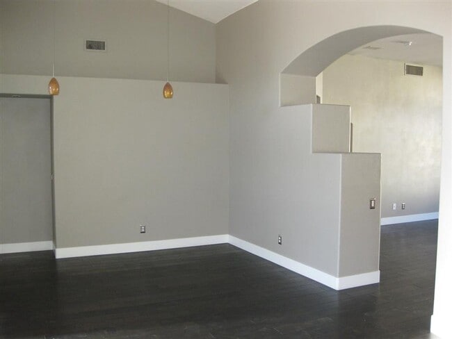 Building Photo - Beautiful and Highly Upgraded Seven Hills Home with Upgraded Pool