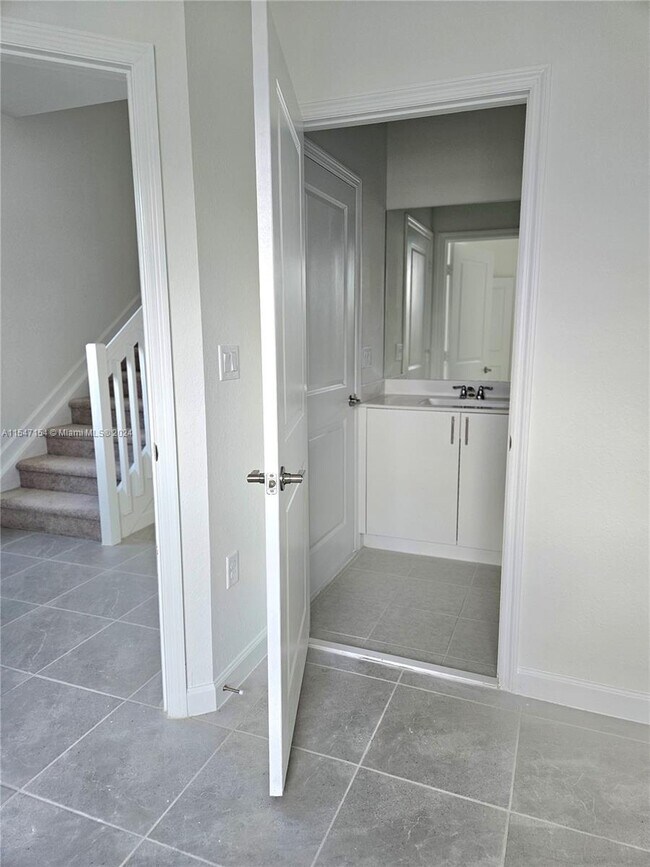 Building Photo - 29221 SW 162nd Ct